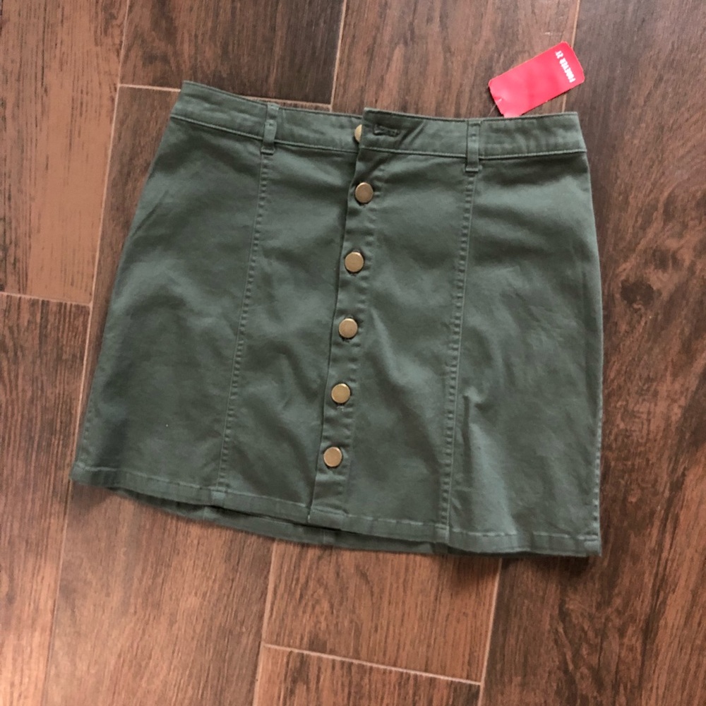 Dark green forever21 skirt
